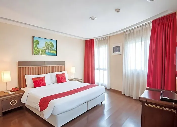 Club Mahindra Mac Boutique